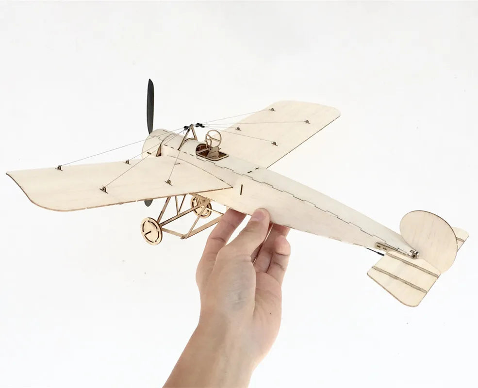 Avion Radiocommandé en Bois - RC Télécommandé